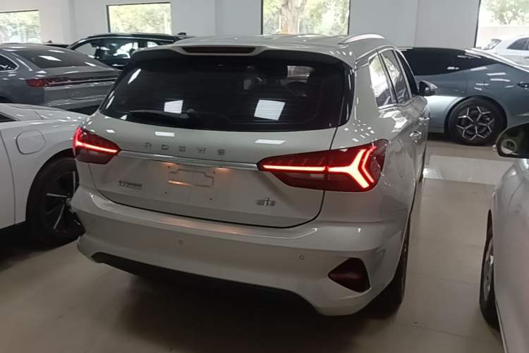 Used Roewe Ei5 2021 500 Prestige Edition Rear Right 45 Deg