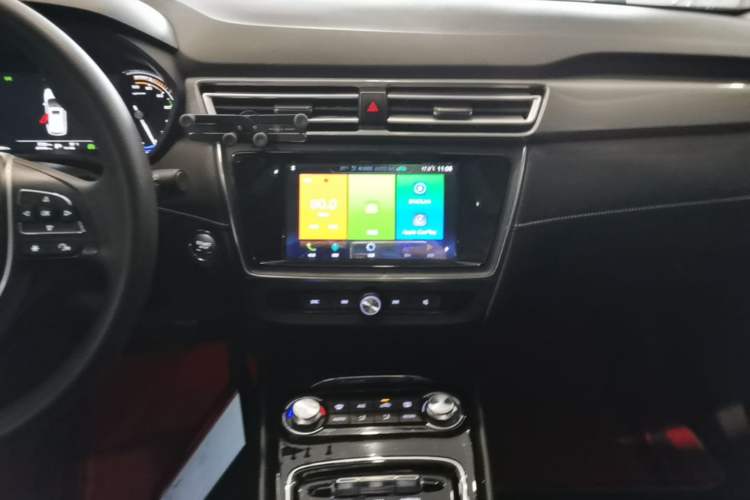 Used Roewe Ei5 2021 Ultra-Cool Edition Audio And AC Panel