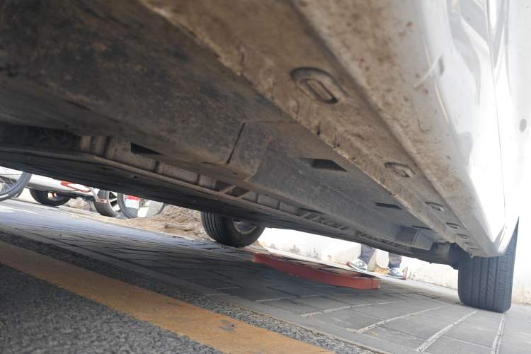 Used Roewe Ei5 2021 Ultra-Cool Edition Chassis Front Left