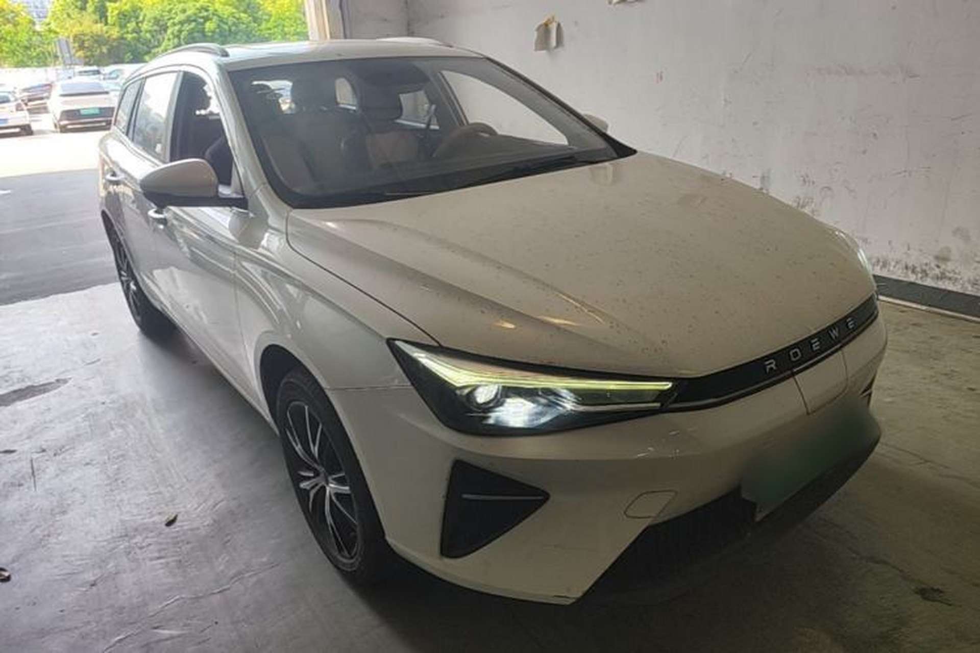 Used Roewe Ei5 2021 500 Admiration Edition Front Right 45 Deg