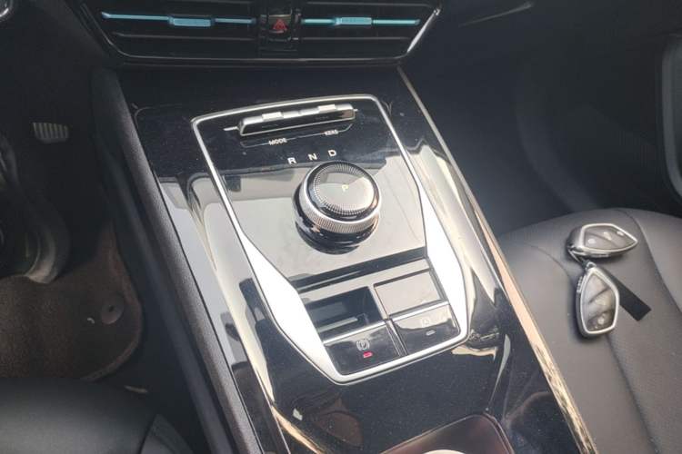 Used Roewe Ei5 2021 500 Prestige Edition Gear Lever