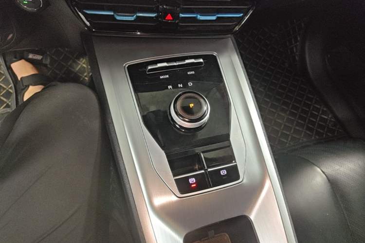Used Roewe Ei5 2021 500 Admiration Edition Gear Lever
