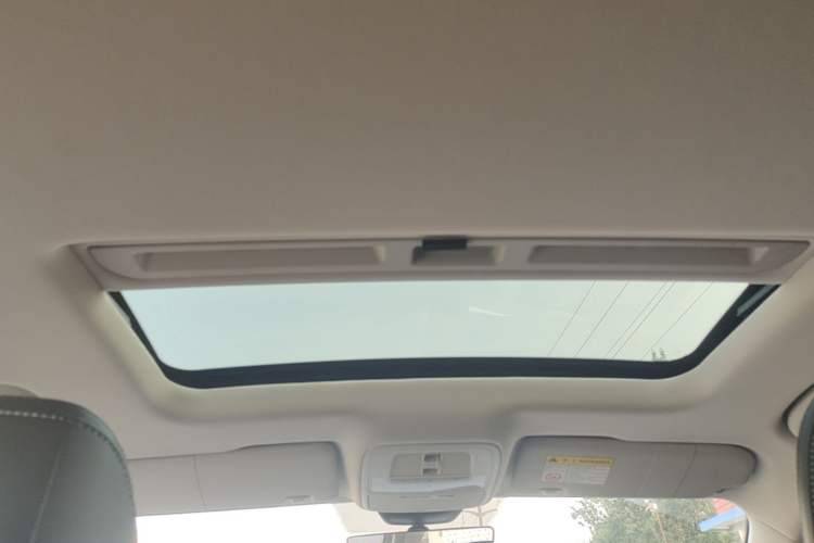 Used Roewe Ei5 2021 500 Prestige Edition Headliner