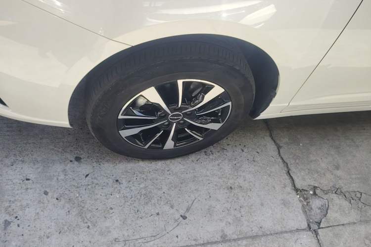 Used Roewe Ei5 2021 500 Prestige Edition Left Front Wheel Hub