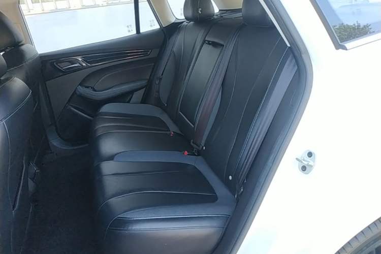 Used Roewe Ei5 2021 500 Admiration Edition Left Rear Seat