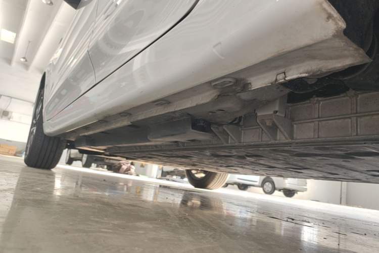 Used Roewe Ei5 2021 500 Prestige Edition Left Side Sill