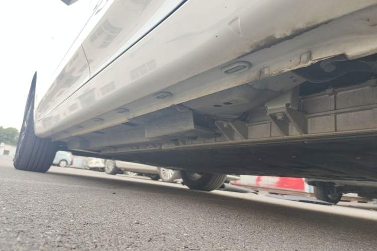 Used Roewe Ei5 2021 500 Prestige Edition Left Side Sill