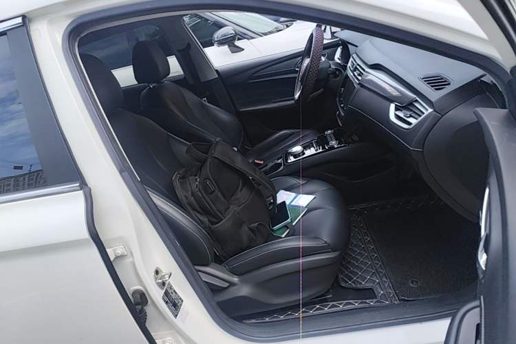 Used Roewe Ei5 2021 Ultra-Cool Edition Right Front Seat