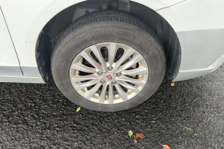 Used Roewe Ei5 2021 500 Prestige Edition Right Front Wheel Hub
