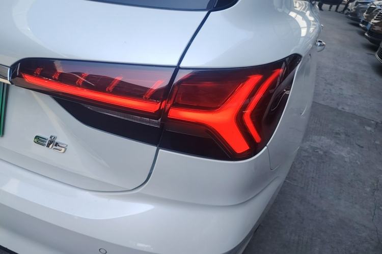 Used Roewe Ei5 2021 500 Prestige Edition Right Rear Taillight