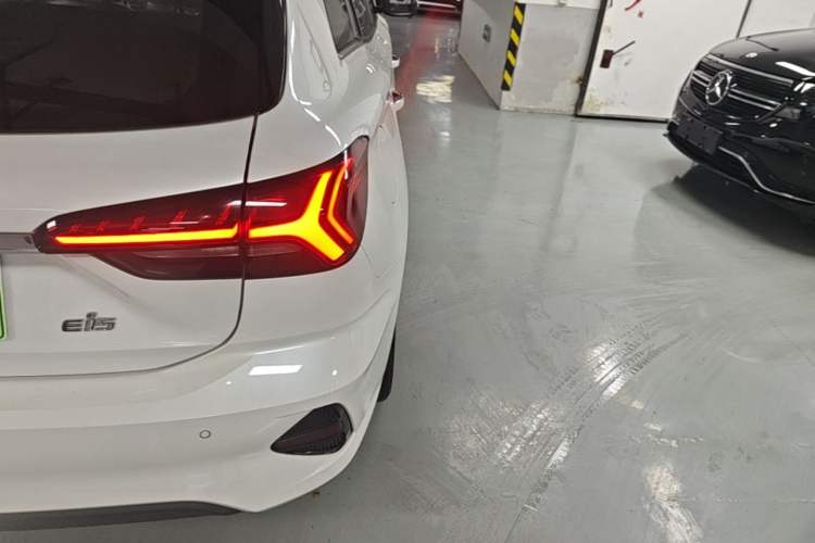 Used Roewe Ei5 2021 500 Admiration Edition Right Rear Taillight