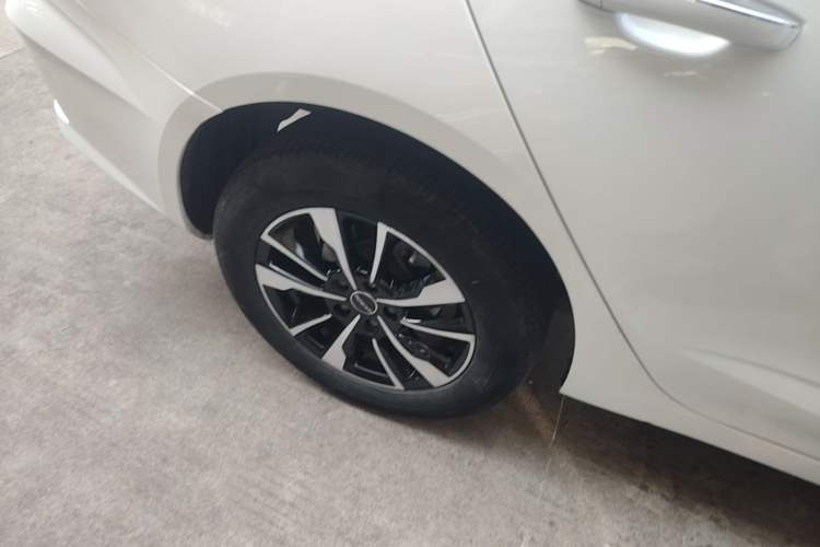 Used Roewe Ei5 2021 500 Prestige Edition Right Rear Wheel Hub