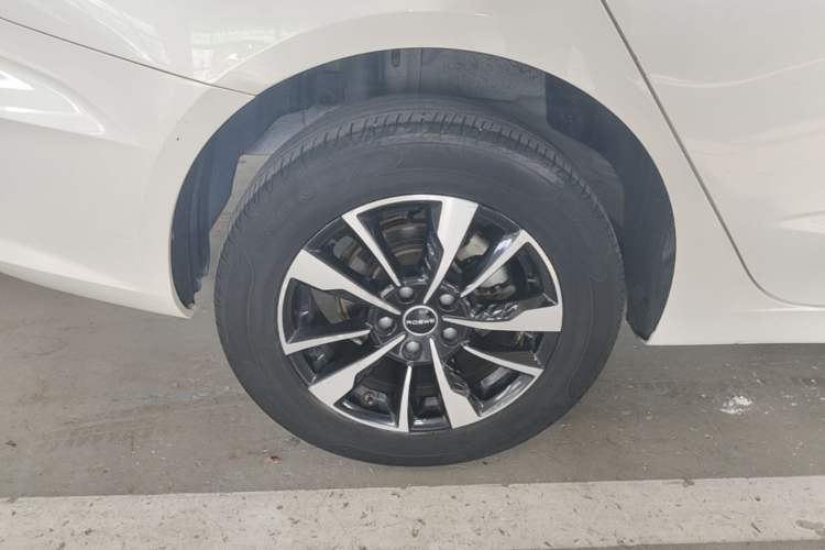 Used Roewe Ei5 2021 500 Prestige Edition Right Rear Wheel Hub