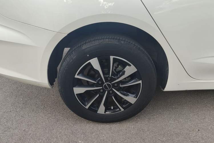 Used Roewe Ei5 2021 500 Prestige Edition Right Rear Wheel Hub