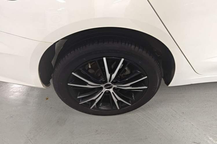 Used Roewe Ei5 2021 500 Admiration Edition Right Rear Wheel Hub