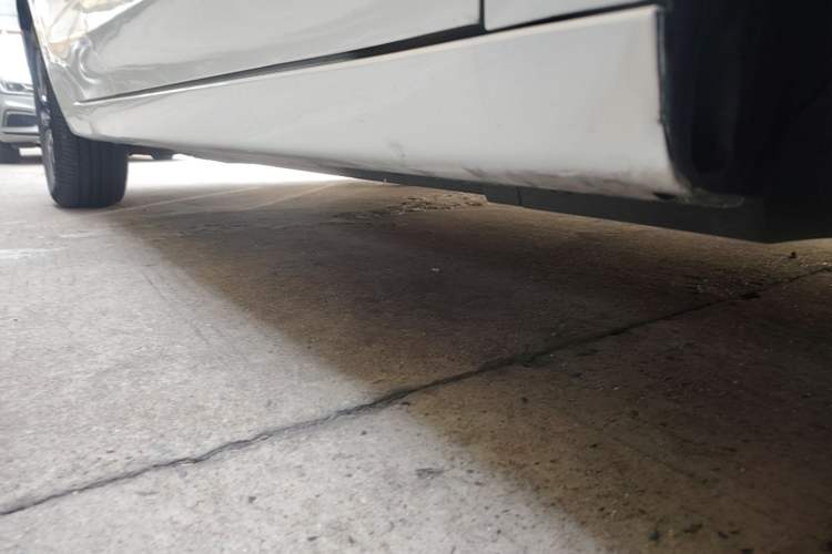 Used Roewe Ei5 2021 500 Prestige Edition Right Side Sill