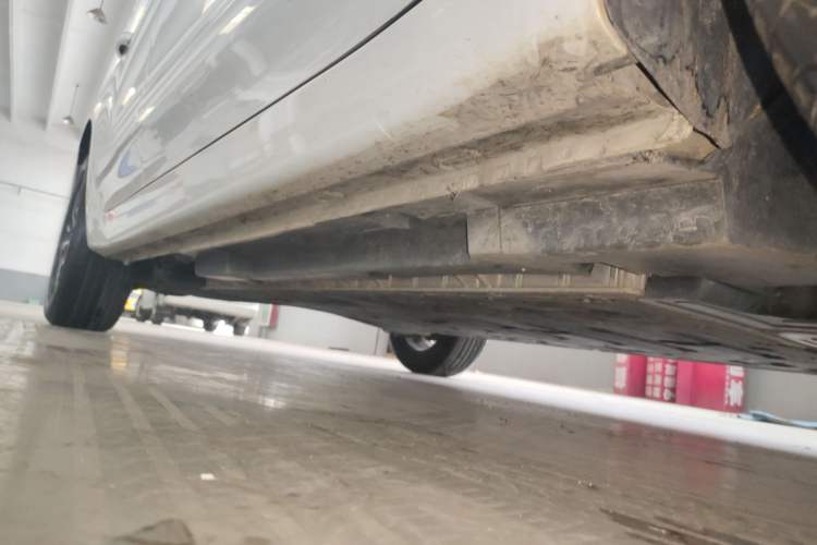 Used Roewe Ei5 2021 500 Prestige Edition Right Side Sill