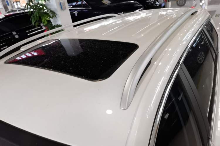 Used Roewe Ei5 2021 Ultra-Cool Edition Roof
