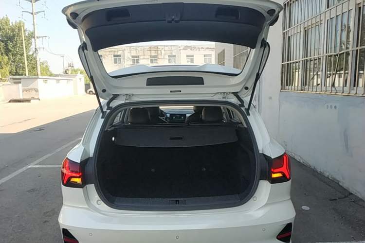 Used Roewe Ei5 2021 500 Admiration Edition Trunk