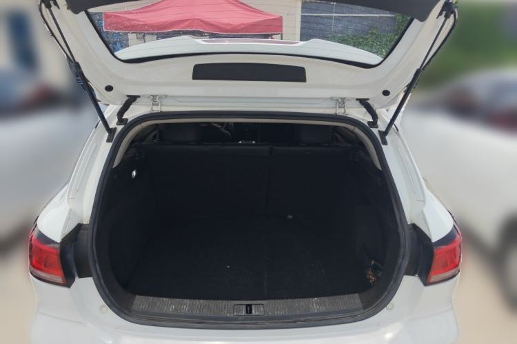 Used Roewe Ei5 2021 Ultra-Cool Edition Trunk