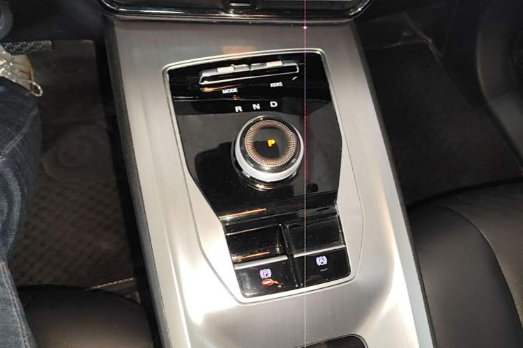 Used Roewe Ei5 2021 500 Admiration Edition Gear Lever