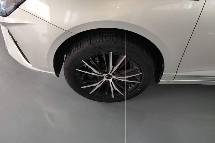Used Roewe Ei5 2021 500 Admiration Edition Left Front Wheel Hub
