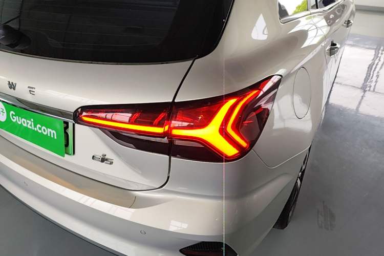 Used Roewe Ei5 2021 500 Admiration Edition Right Rear Taillight