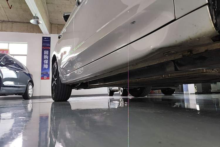 Used Roewe Ei5 2021 500 Admiration Edition Right Side Sill
