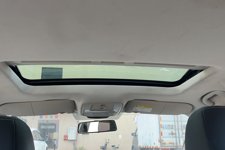 Used Roewe i5 2020 1.5L Automatic 4G Connected Linghao Edition Headliner