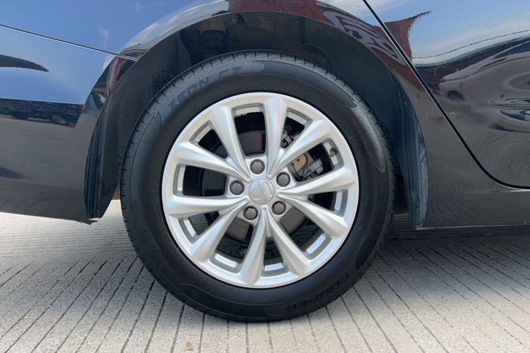 Used Roewe i5 2020 1.5L Automatic 4G Connected Linghao Edition Right Rear Wheel Hub