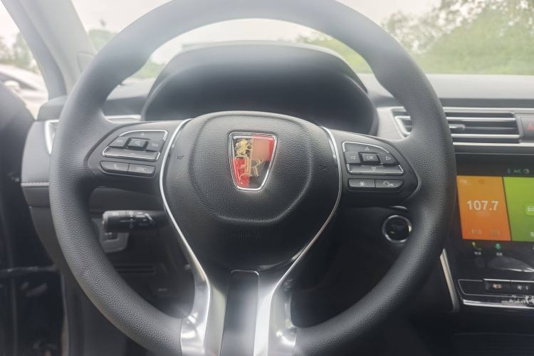 Used Roewe i5 2020 1.5L Automatic 4G Connect Luxury Flagship Edition Steering Wheel