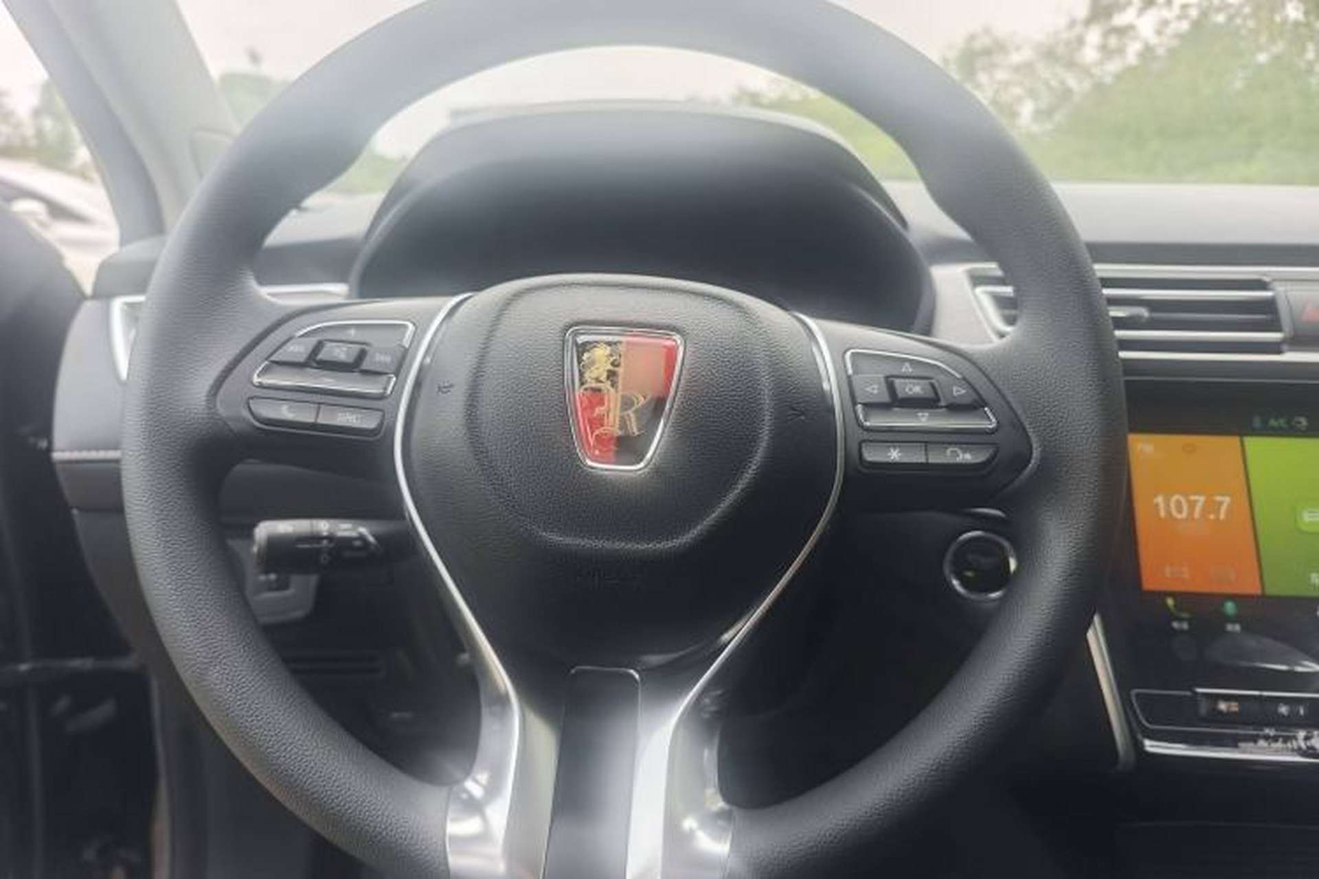 Used Roewe i5 2020 1.5L Automatic 4G Connect Luxury Flagship Edition Steering Wheel
