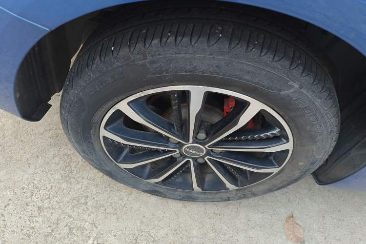 Used Roewe i5 2020 1.5L Automatic 4G Connect Luxury Flagship Edition Exterior 8