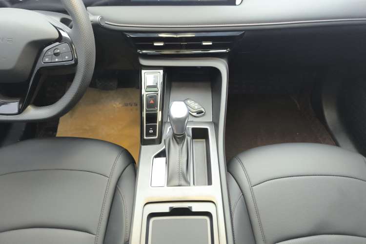 Used Roewe i5 2023 1.5L CVT Luxury Edition Gear Lever