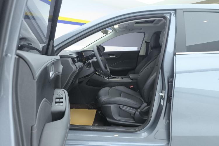 Used Roewe i5 2023 1.5L CVT Luxury Edition Left Front Seat