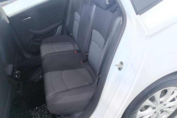 Used Roewe i5 2023 1.5L Manual Comfort Edition Interior 1