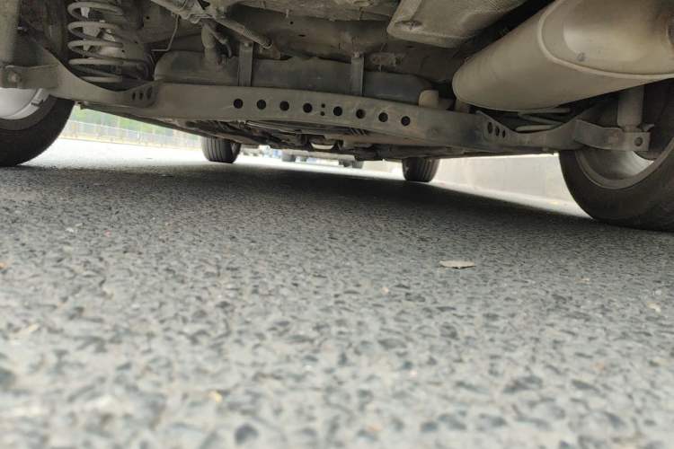 Used Roewe i5 2019 1.5L Automatic 4G Connected Langyue Edition Chassis Rear