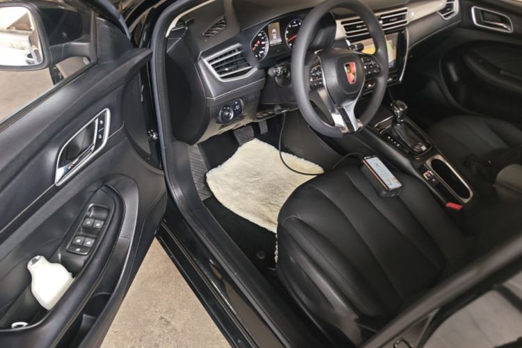 Used Roewe i5 2019 1.5L Automatic 4G Connected Langyue Edition Driver Seat