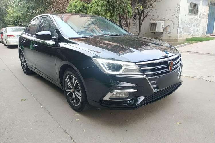 Used Roewe i5 2019 1.5L Manual 4G Connectable Langhao Edition Front Right 45 Deg
