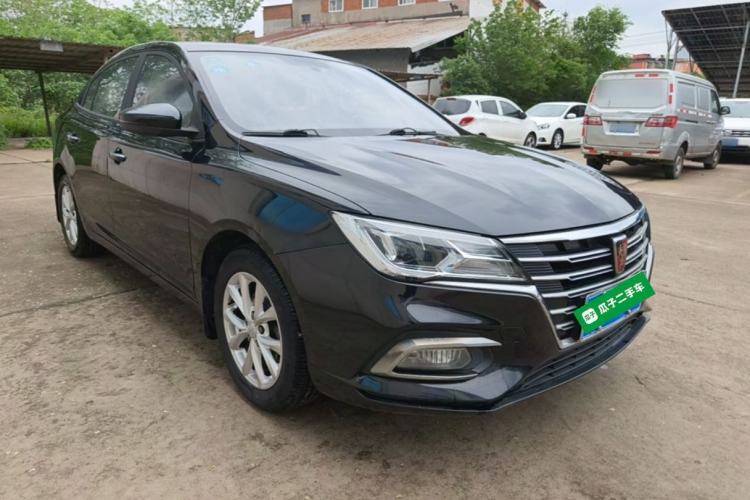 Used Roewe i5 2019 1.5L Manual 4G Connected Langyue Edition Front Right 45 Deg