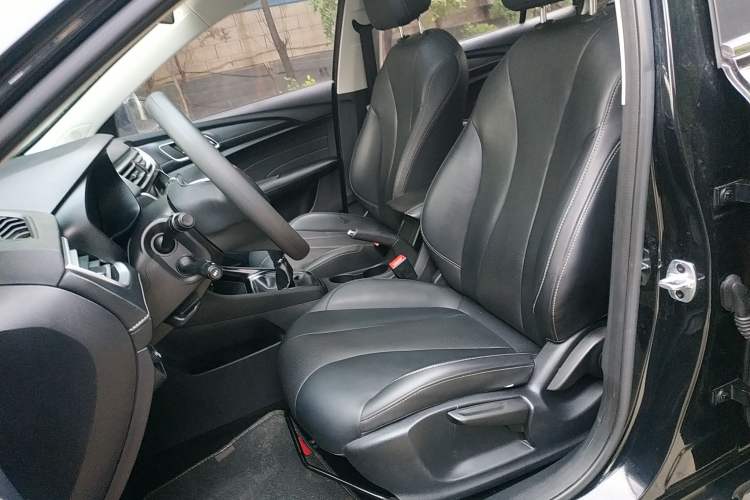 Used Roewe i5 2019 1.5L Manual 4G Connectable Langhao Edition Left Front Seat