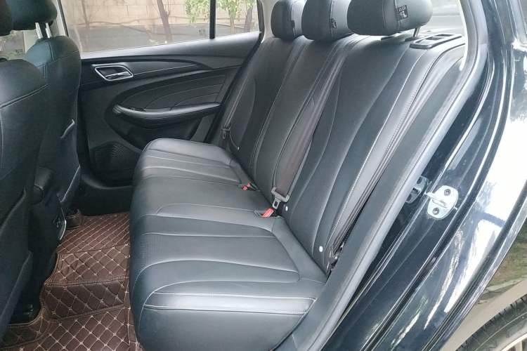 Used Roewe i5 2019 1.5L Manual 4G Connectable Langhao Edition Left Rear Seat