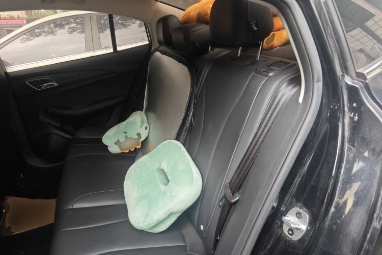 Used Roewe i5 2019 1.5L Automatic 4G Connected Linghao Flagship Edition Left Rear Seat