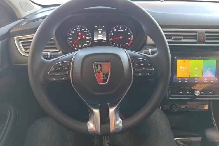 Used Roewe i5 2019 1.5L Manual 4G Connect Leehao Flagship Edition Steering Wheel