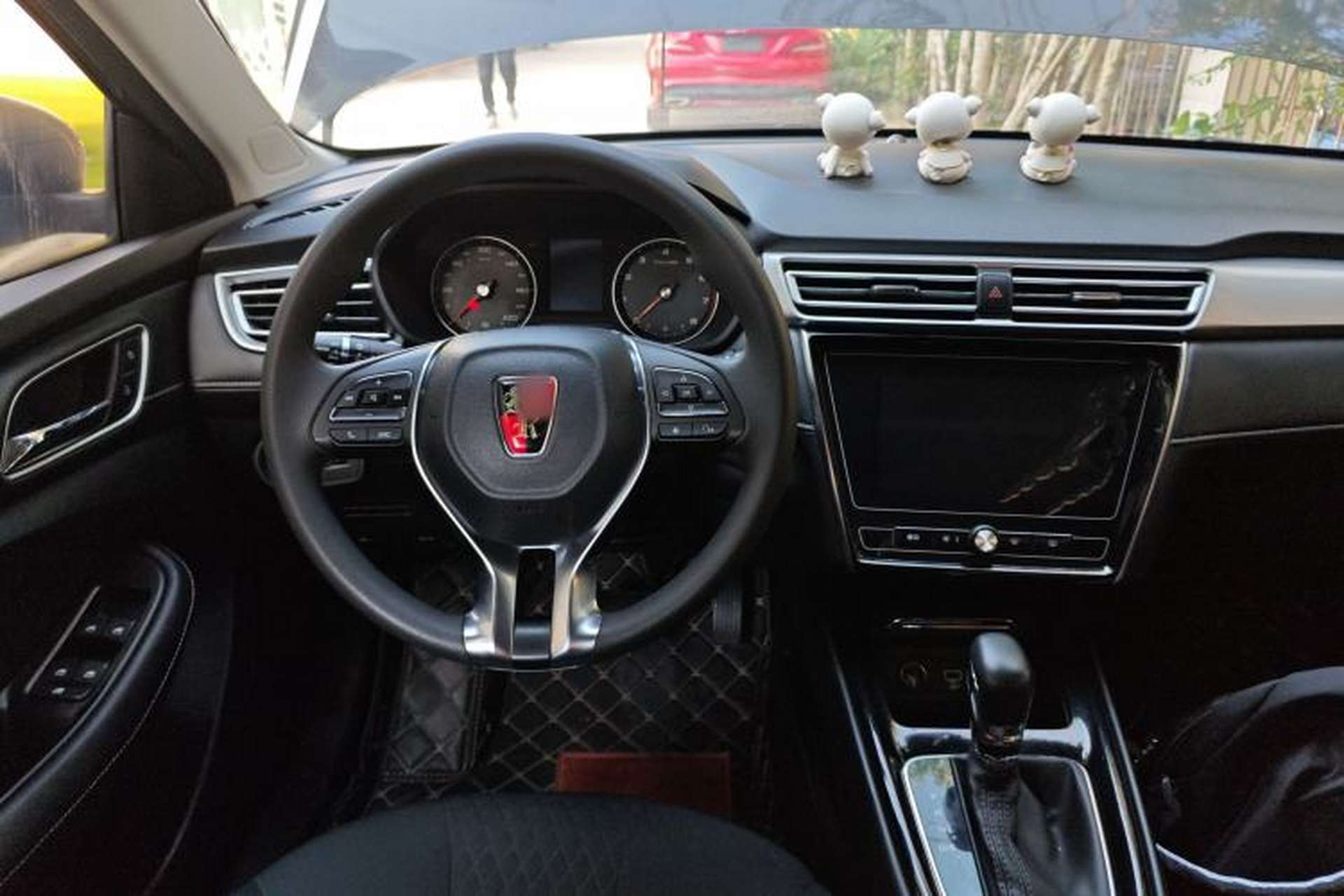 Used Roewe i5 2019 1.5L Automatic 4G Connected Langyue Edition Steering Wheel