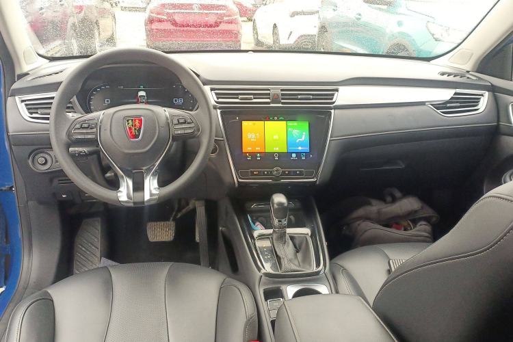 Used Roewe i5 2019 20T Automatic 4G Connect Luxury Flagship Edition Center Console