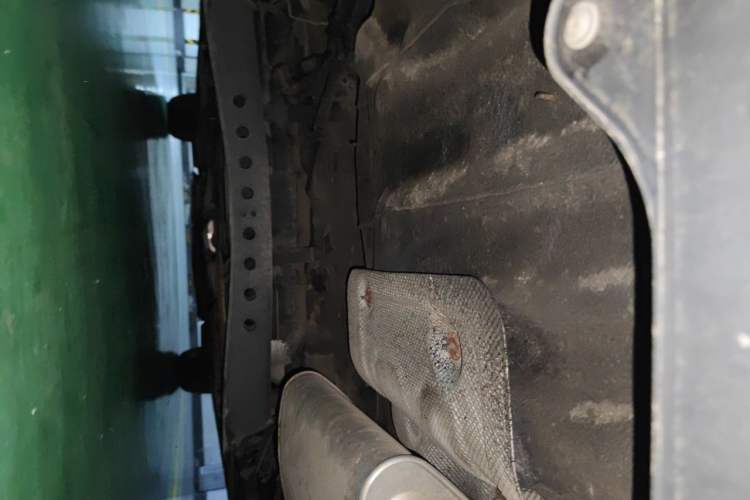 Used Roewe i5 2019 1.5L Automatic 4G Connected Langhao Edition Chassis Rear