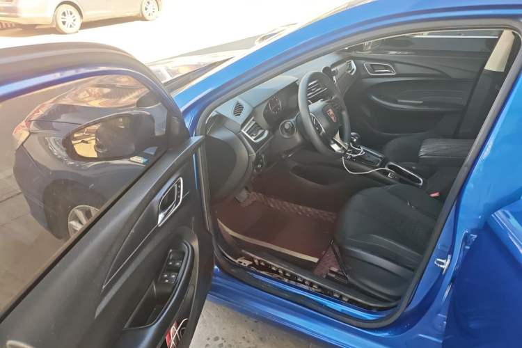 Used Roewe i5 2019 1.5L Automatic 4G Connected Linghao Edition Driver Seat