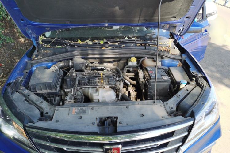 Used Roewe i5 2019 1.5L Manual 4G Connected Langyue Edition Engine Bay
