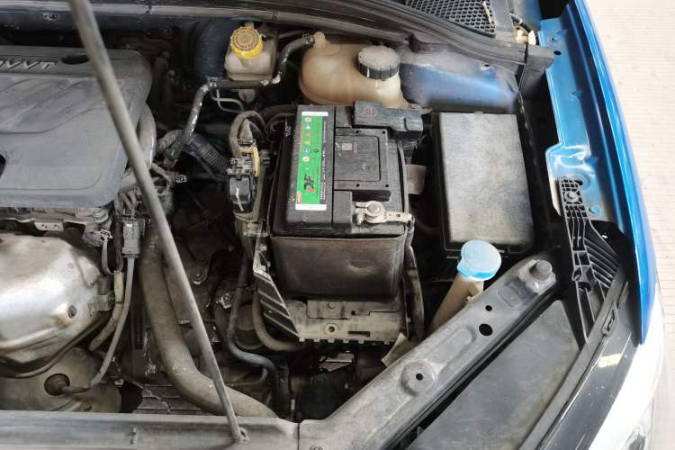 Used Roewe i5 2019 1.5L Automatic 4G Connected Linghao Flagship Edition Engine Bay Left